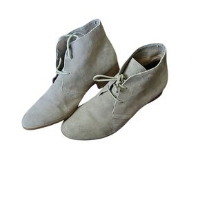 Mossimo Supply Co. Tan Women's Flats Suede Lace-up Size 8.5